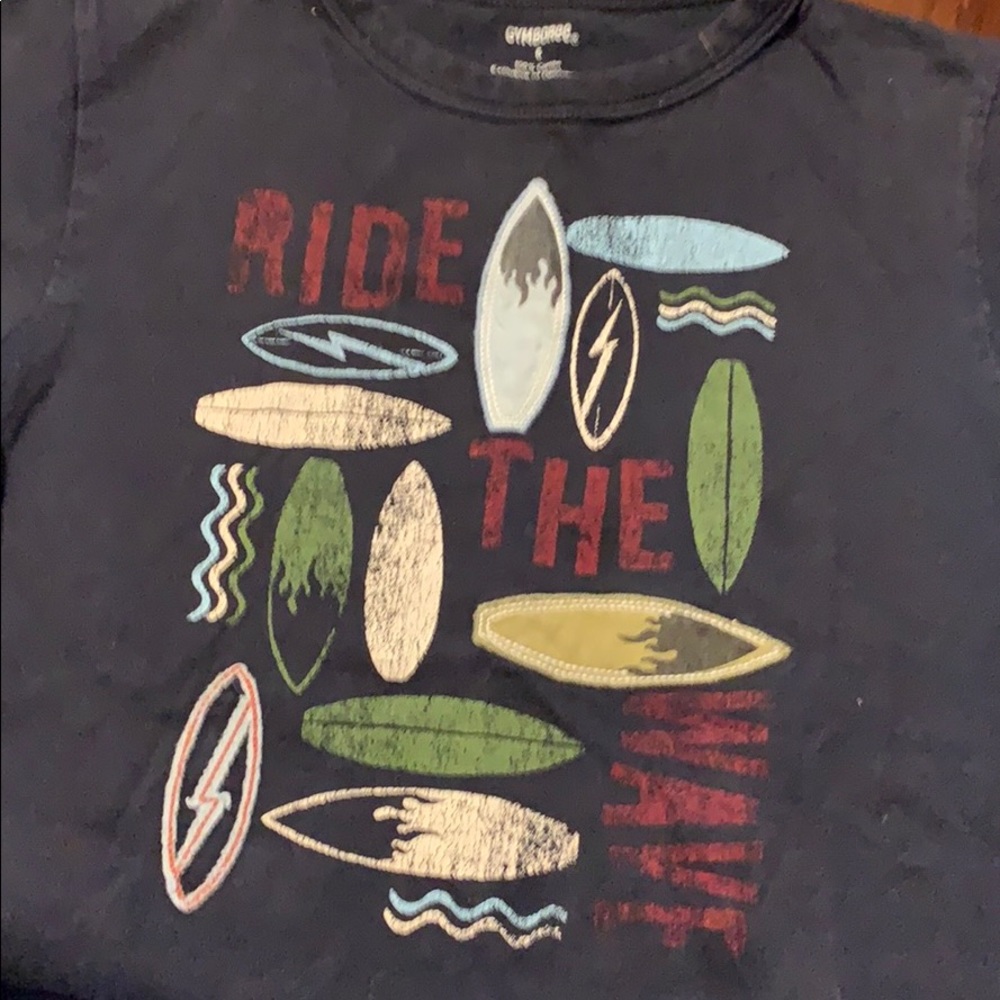 Kids size 6 surf board tee